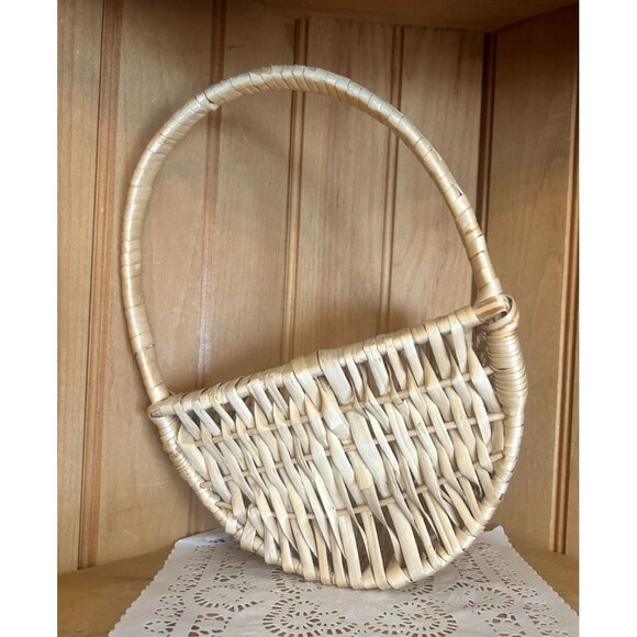 Handcrafted Natural Wicker Eye of God Butt Half Basket Wall Decor - Picture 5 of 7